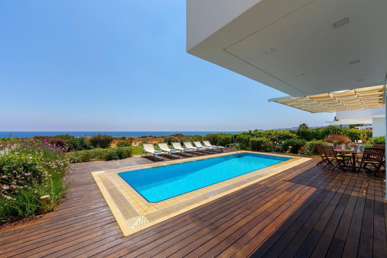 Protaras Beachfront Villa Alia Exterior foto
