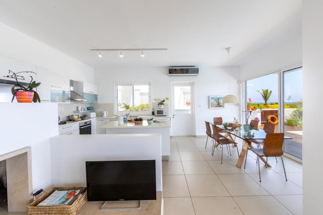 Protaras Beachfront Villa Alia Exterior foto