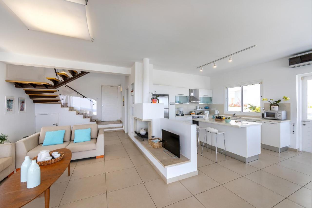 Protaras Beachfront Villa Alia Exterior foto