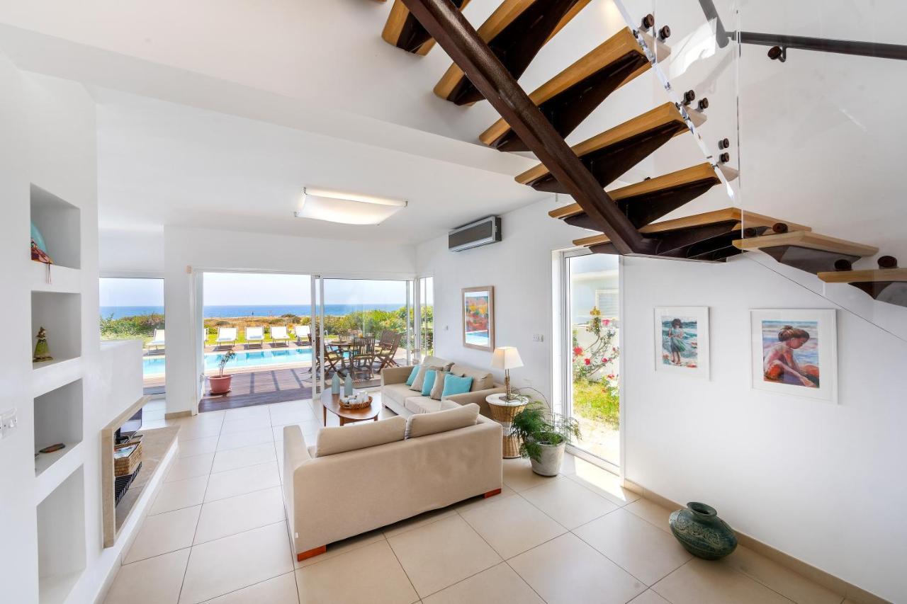 Protaras Beachfront Villa Alia Exterior foto
