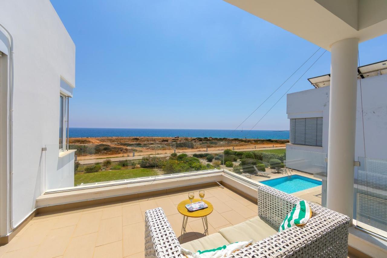Protaras Beachfront Villa Alia Exterior foto