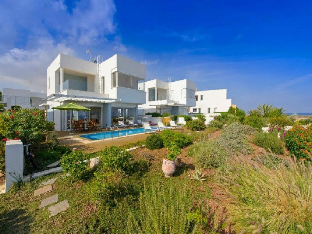 Protaras Beachfront Villa Alia Exterior foto